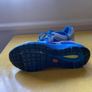 Nike Mens Blue Athletic Shoes